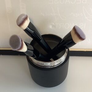 Elegant Black Makeup Brush Set